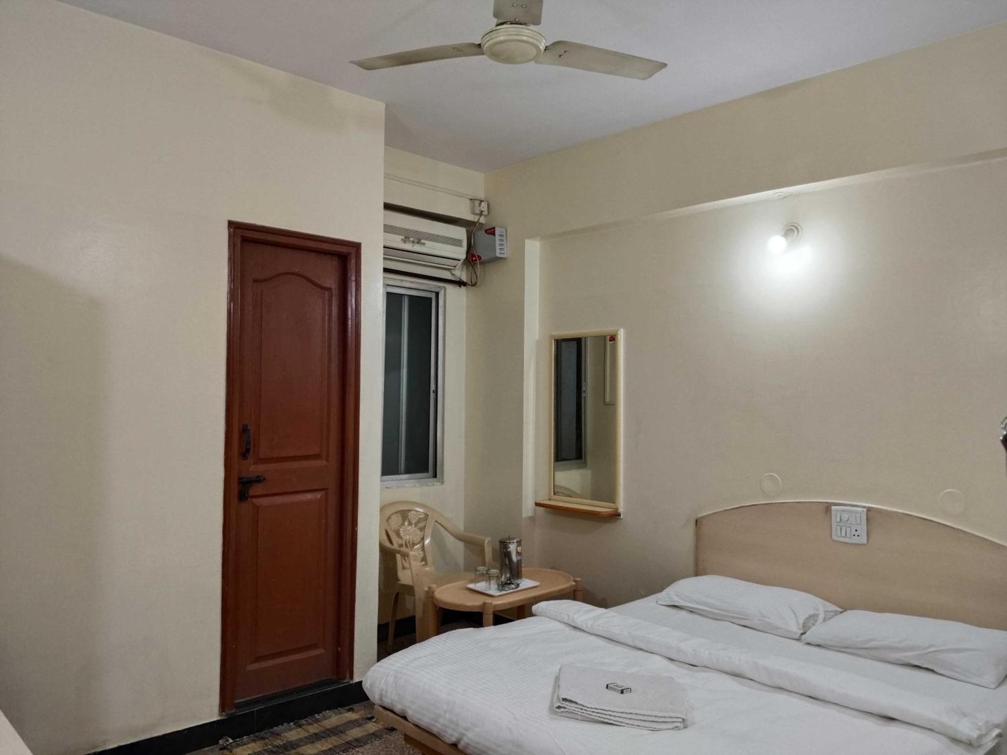 Hotel O Sri Vijaya Palace Lodging Bangalore Ngoại thất bức ảnh